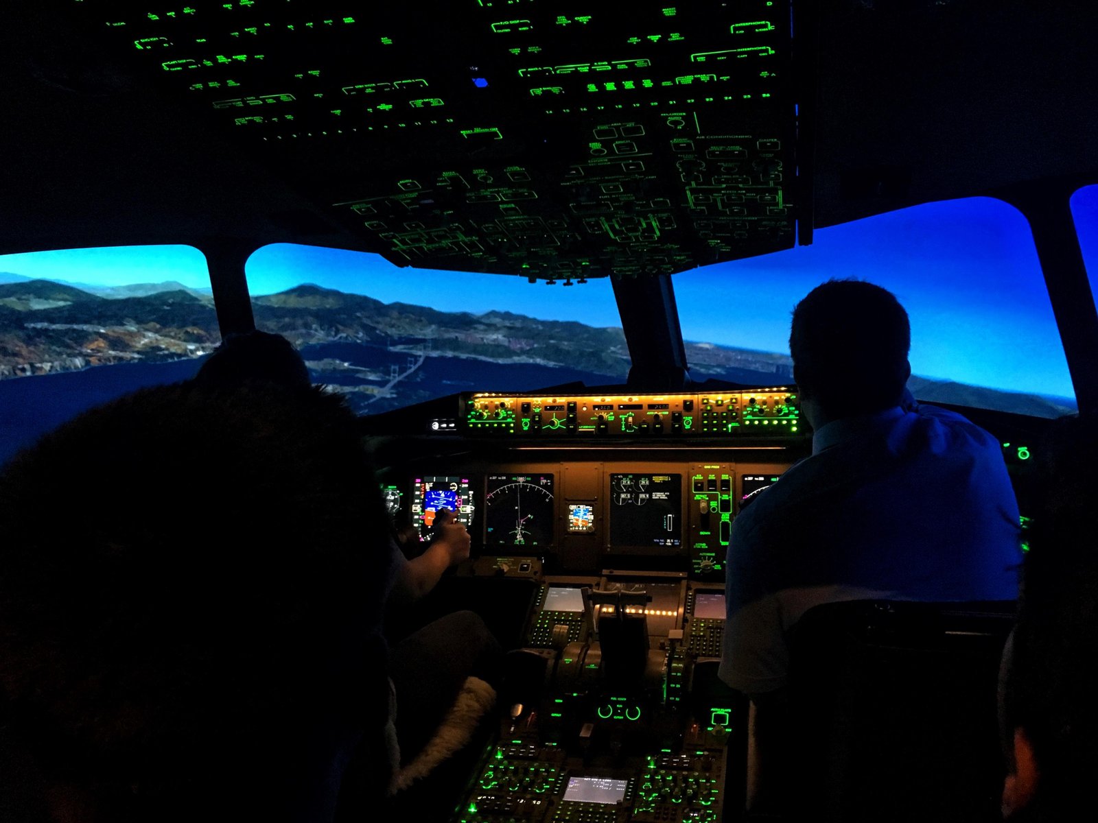 Simulator session in a Boeing 777 full flight simulator